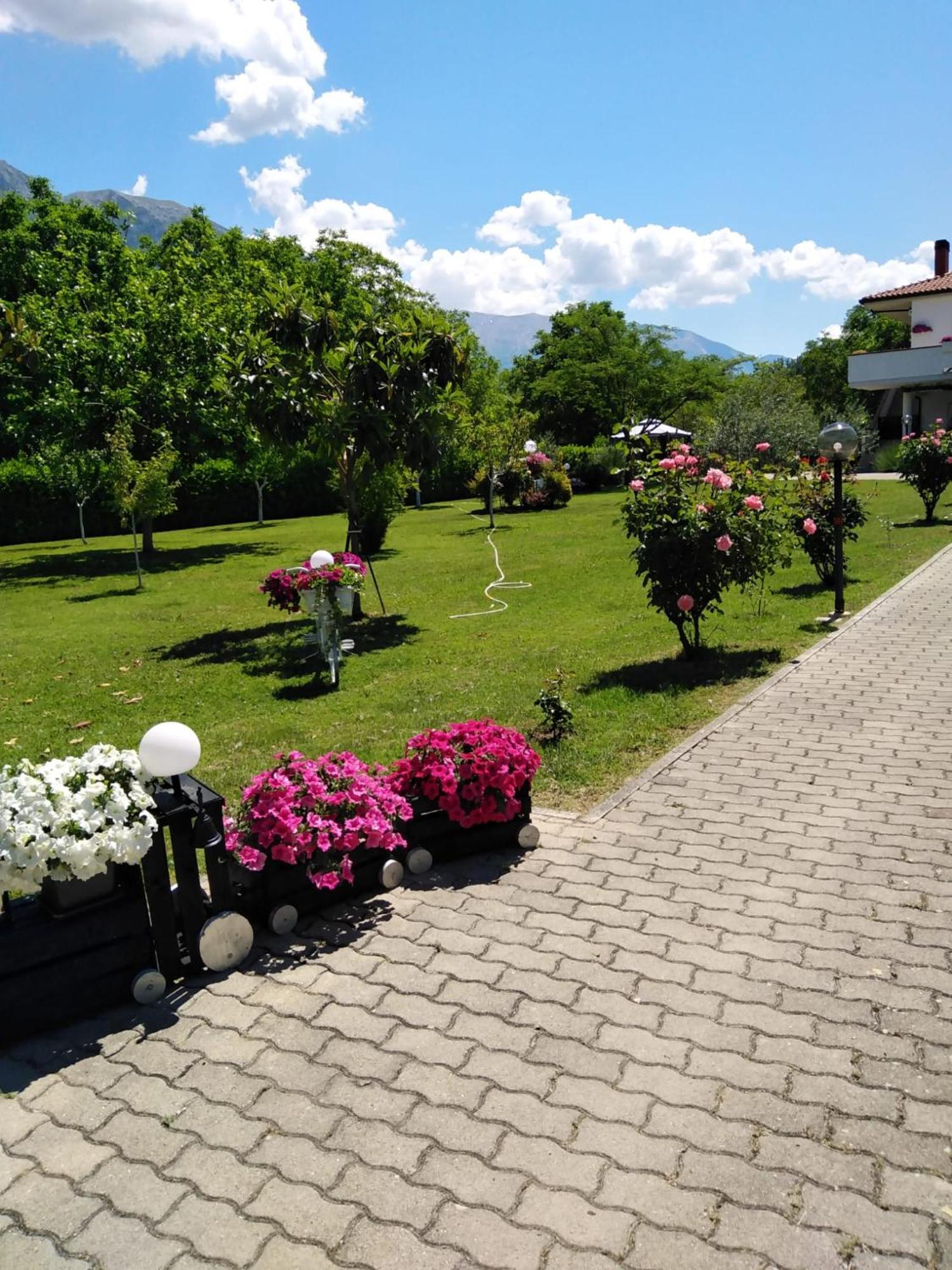 Parco Delle Rose Villa Sulmona Exterior foto